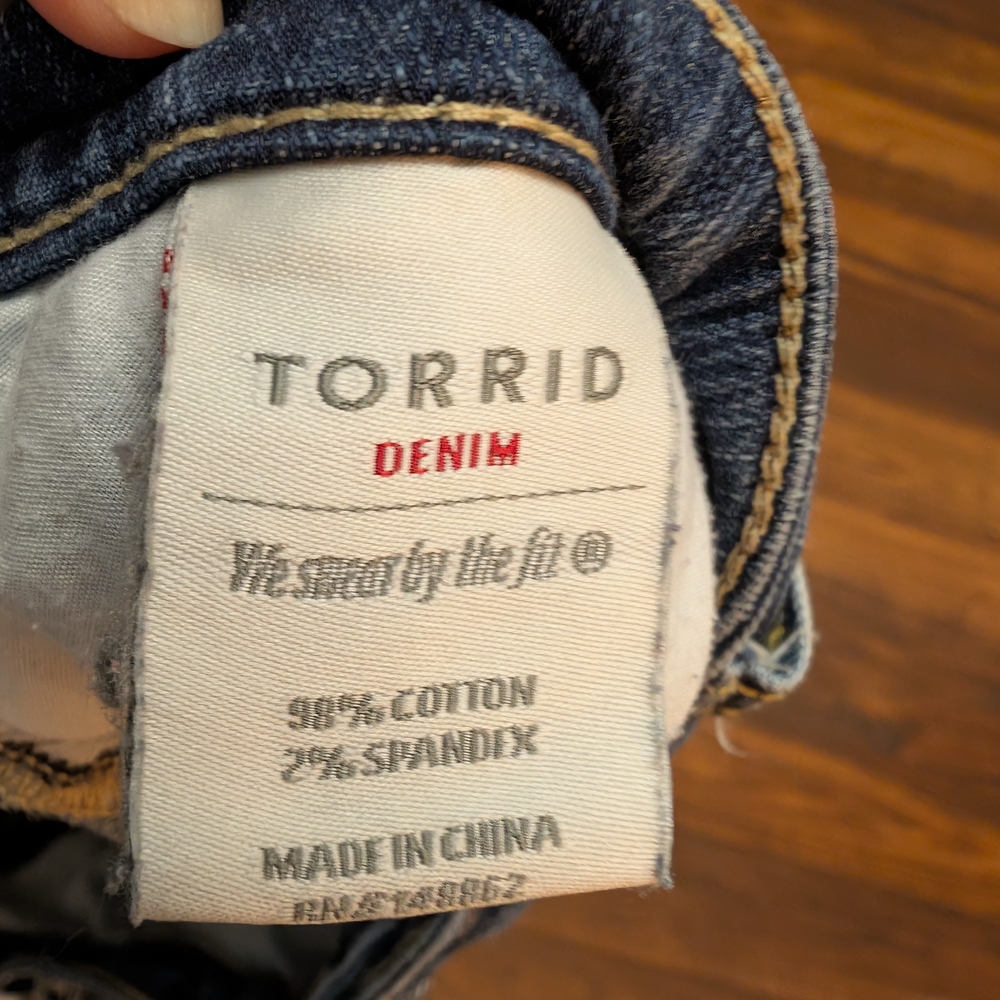 Torrid Women's Ripped Blue Jean Shorts - Picture 4 of 5